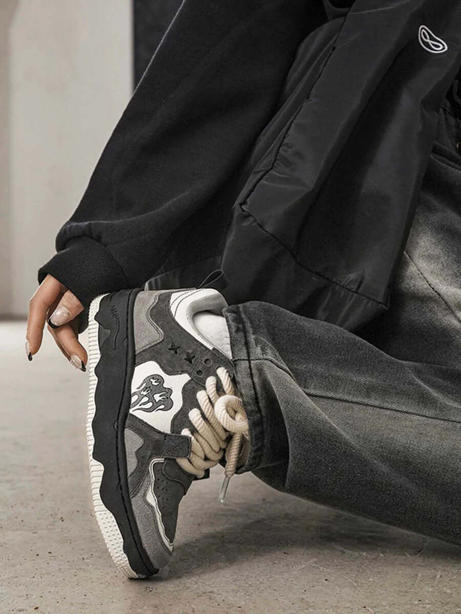Retro Heart Sneaker - Image 10
