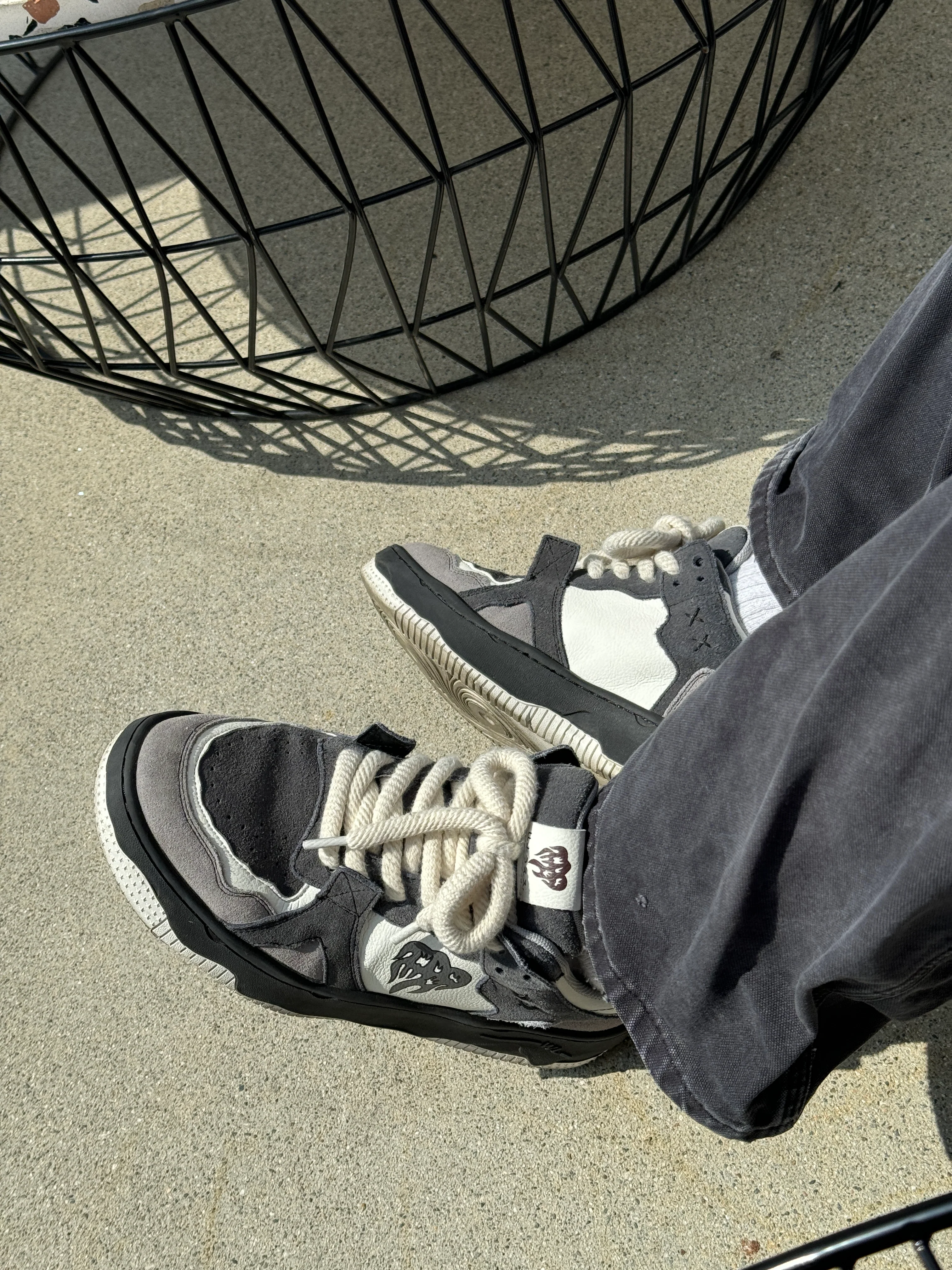 Retro Heart Sneaker - Image 7
