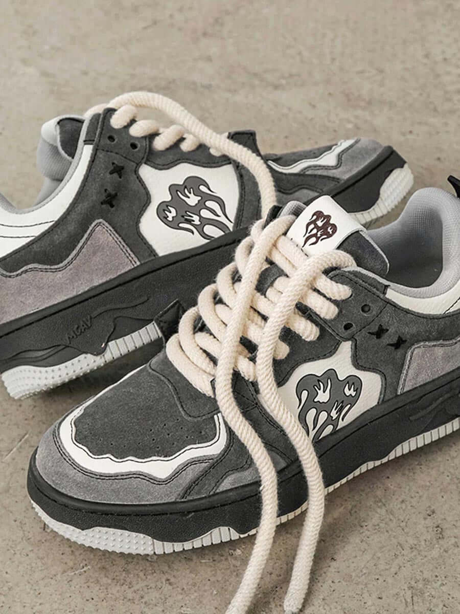 Retro Heart Sneaker - Image 9